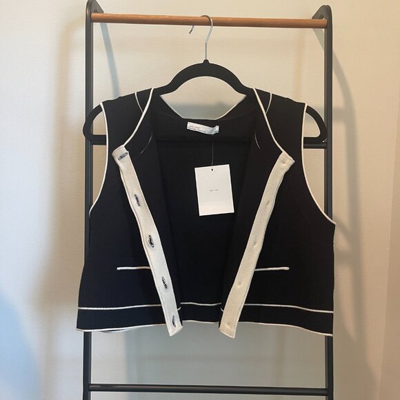 NWT Oak + Fort Button Up Soft Knit Vest - Picture 8 of 10